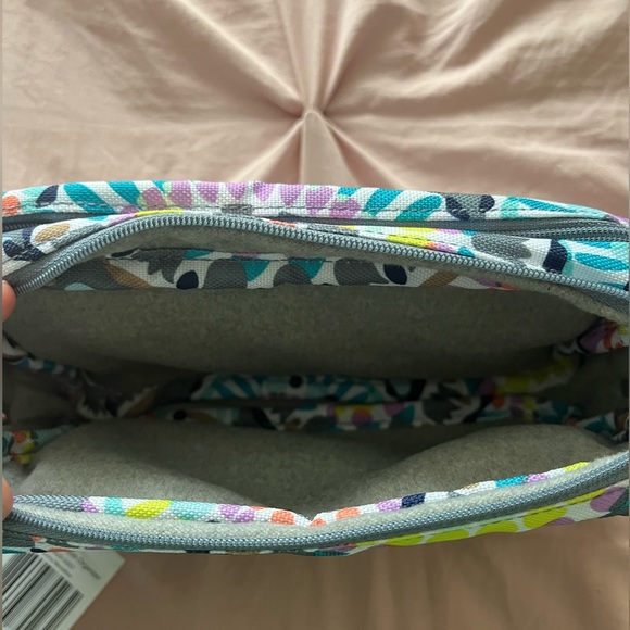 Vera Bradley Lighten Up Organizer - Picture 2 of 5